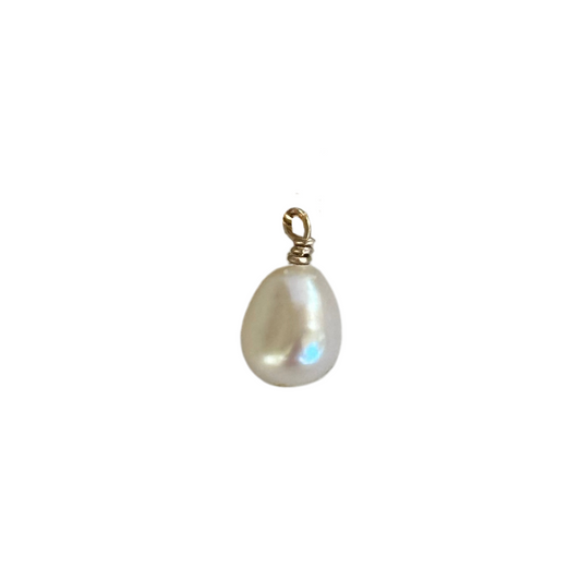 Pearl charm- white