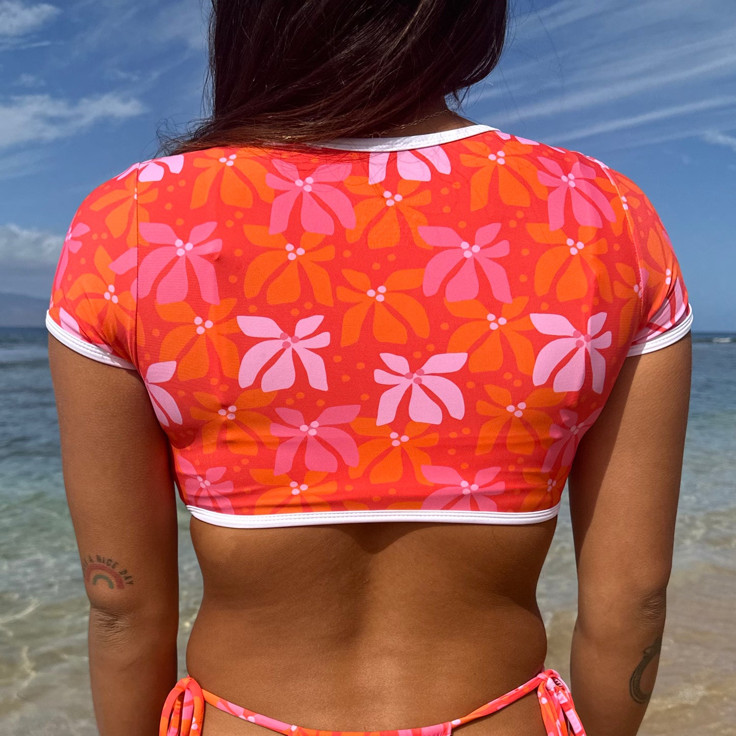 malia baby tee rash guard